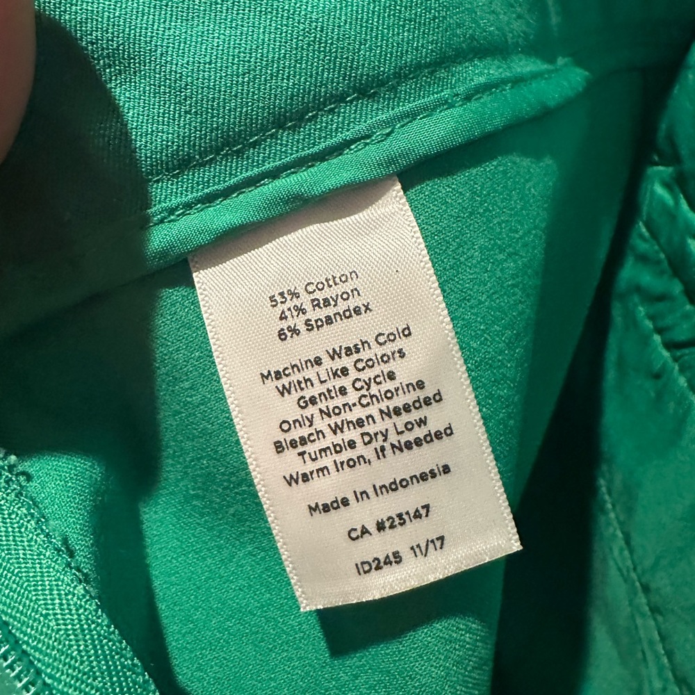 Talbots Green Scallop Chatham Crop Dress Pants Size 2 - Picture 5 of 7